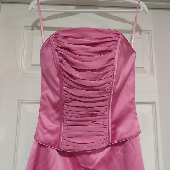 Pink strapless dress - Picture 3 of 4